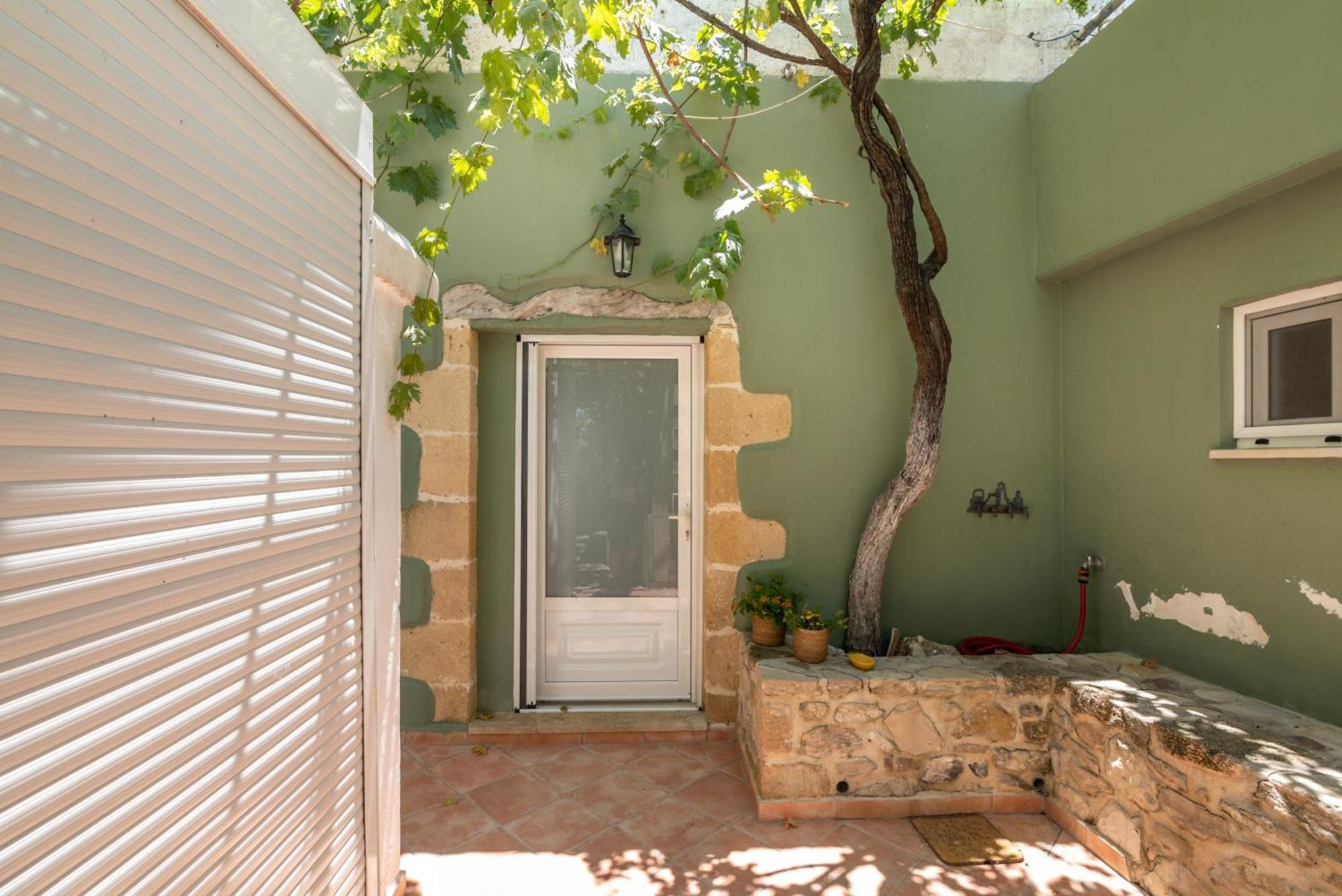 Grandma'S Nest Villa Kíssamos Екстериор снимка
